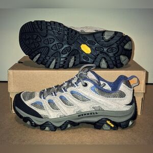 NEW Women's 7 Merrell Moab 3 Hiking/Walking Shoe Vibram sole Gray/Blue MSRP $140